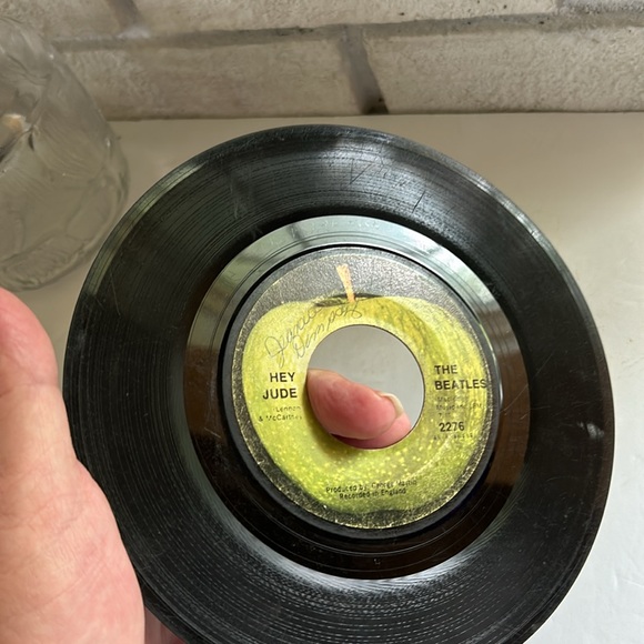 The Beatles - Hey Jude 45RPM Vinyl Record - Picture 6 of 6